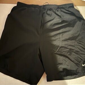 Nike Challenger Men's Brief-Lined Running Shorts size medium